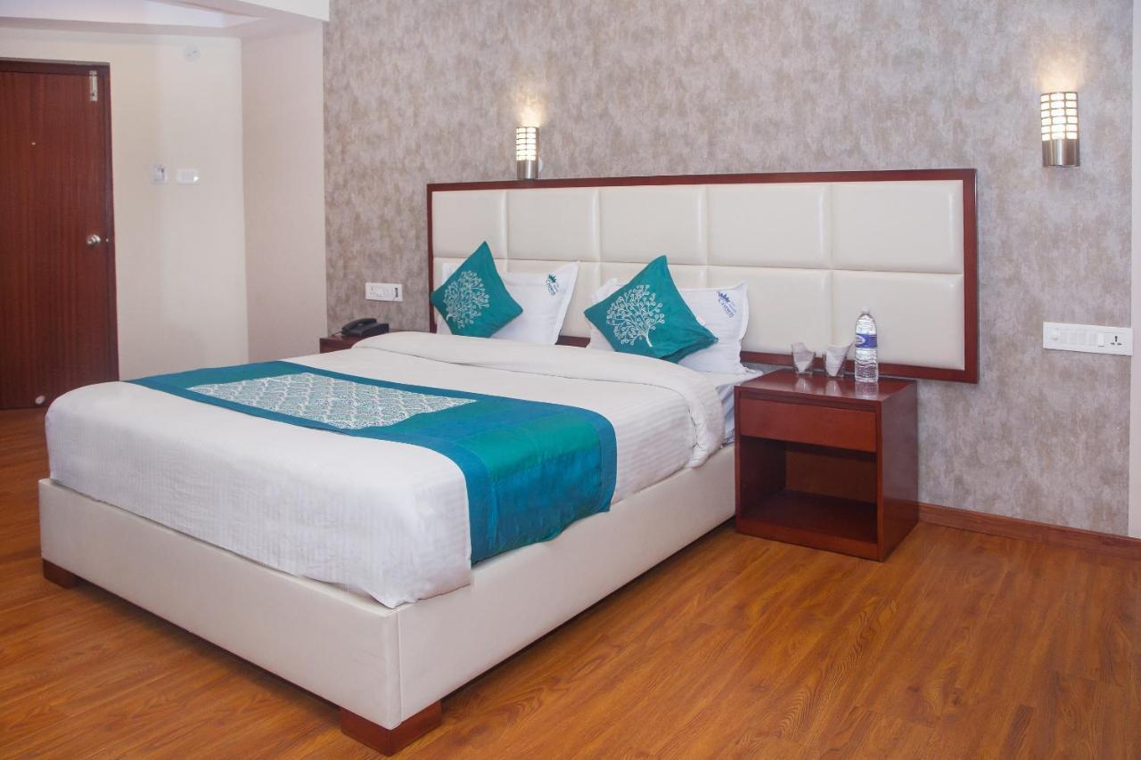 Oyo 16773 Hillcrest Metro Hotel Ooty Buitenkant foto