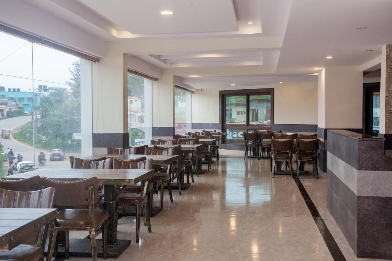 Oyo 16773 Hillcrest Metro Hotel Ooty Buitenkant foto